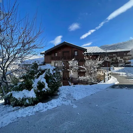 2 Au Pied Des Pistes Avec Piscine Interieure - Fr-1-505-228 *